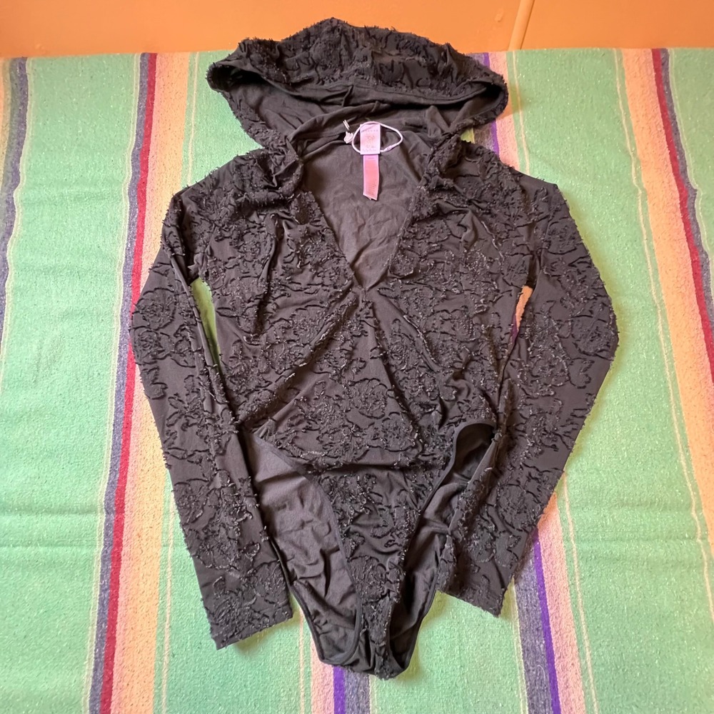 Savage X Fenty Bodysuit Womens Medium Black Textured Hooded Long Sleeve Floral